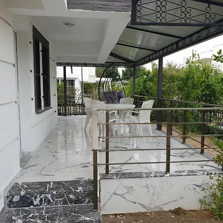 Kushadasi Long Beach Vila Villa